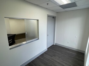 7950-7966 NW 14th St, Miami, FL for lease Interior Photo- Image 2 of 7