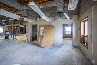 9825 Main St, Clarence, NY for lease Interior Photo- Image 2 of 8