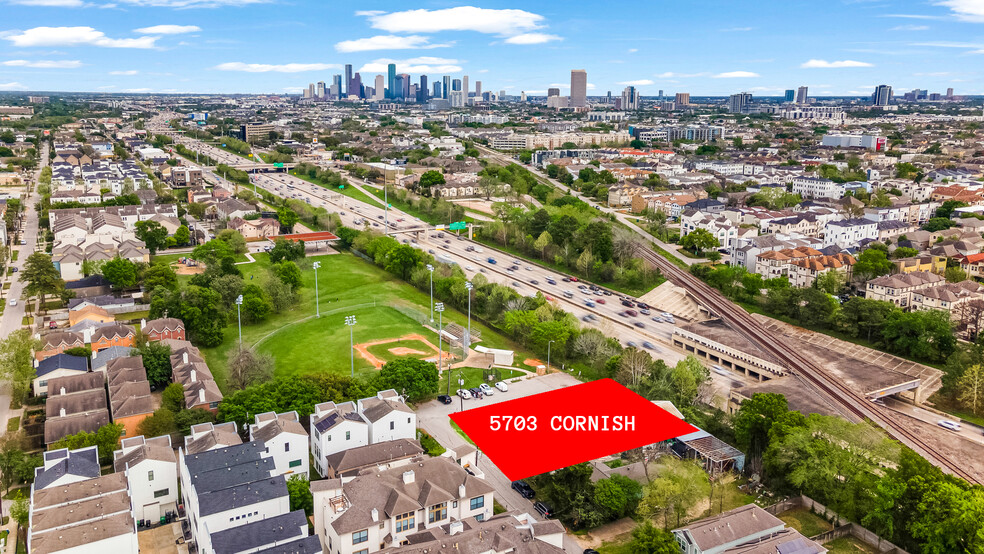 5703 Cornish St, Houston, TX for sale - Primary Photo - Image 1 of 20