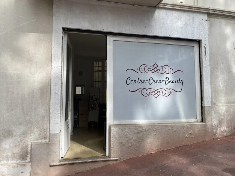 4 Ancien Chemin Des Vallergues, Cannes for lease - Building Photo - Image 3 of 5