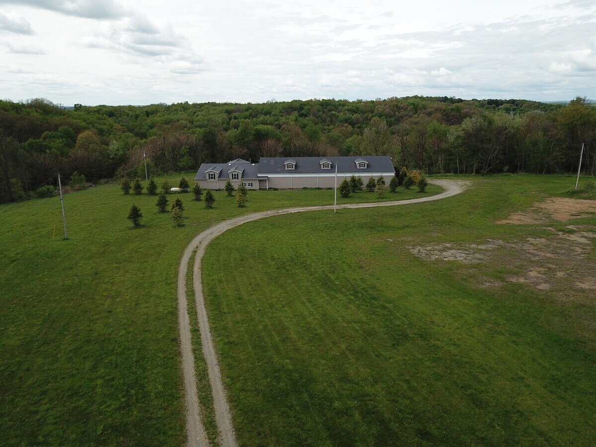 1244 Ridge Rd, Apollo, PA 15613
