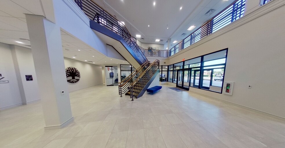 6401 S Custer Rd, McKinney, TX for lease - Interior Photo - Image 2 of 11