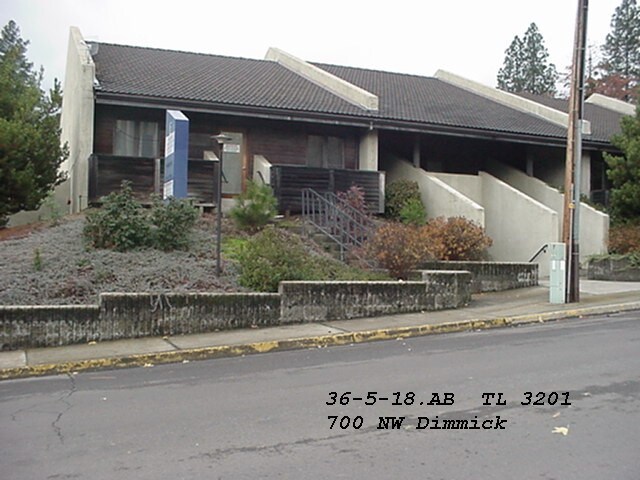 715 NW Dimmick St, Grants Pass, OR for sale - Primary Photo - Image 1 of 1