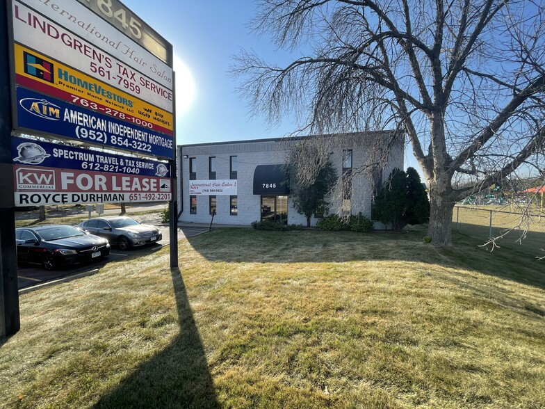 7845 Brooklyn Blvd, Brooklyn Park, MN for sale - Building Photo - Image 2 of 5