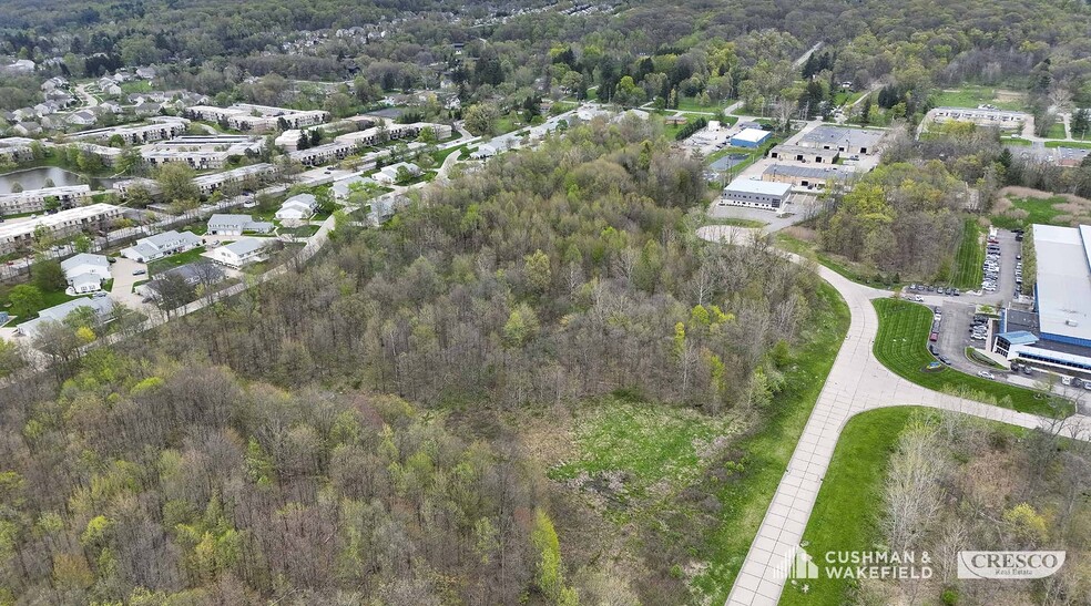 York Beta Dr, North Royalton, OH for sale - Aerial - Image 2 of 5