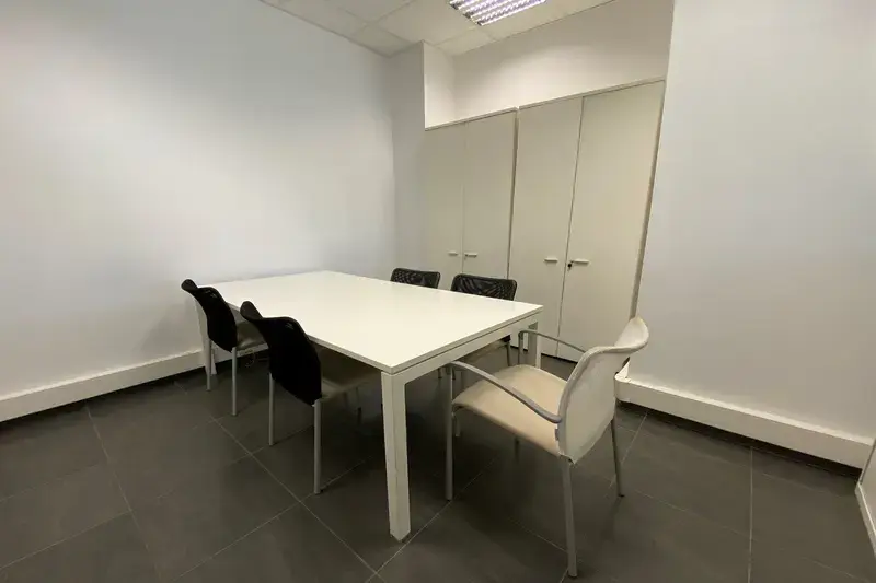 Office in Castelnau-le-Lez for lease Interior Photo- Image 1 of 3