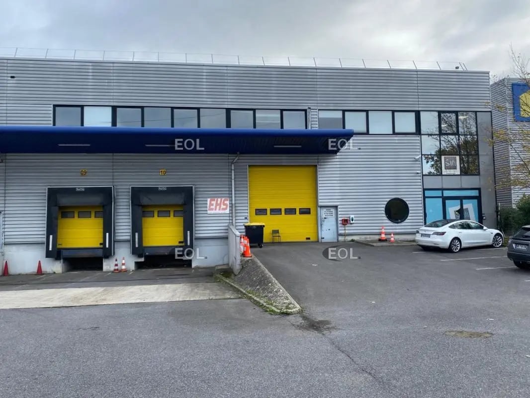 Flex in Combs-la-Ville for lease Building Photo- Image 1 of 14