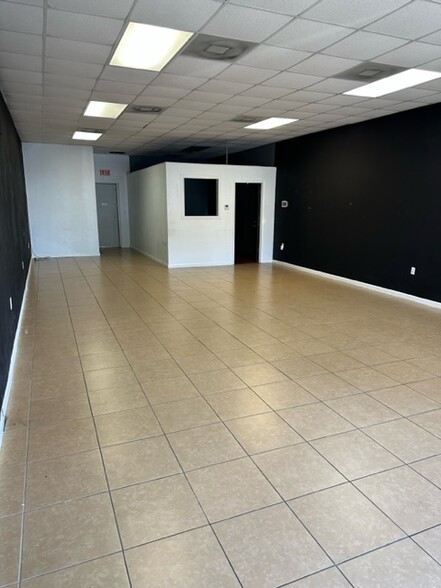 305 E Stan Schlueter Loop, Killeen, TX for lease - Building Photo - Image 3 of 25