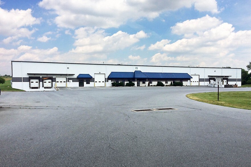 2320 Norman Rd, Lancaster, PA 17601