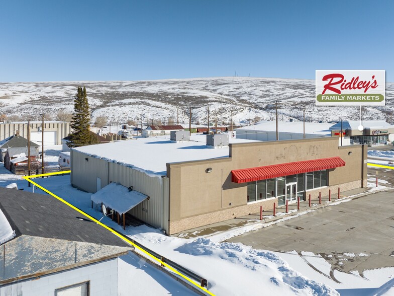 520 Pine Ave, Kemmerer, WY for sale - Building Photo - Image 1 of 11