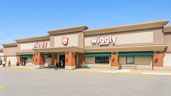 1520-1566 E Sumner St, Hartford WI - NNN Property