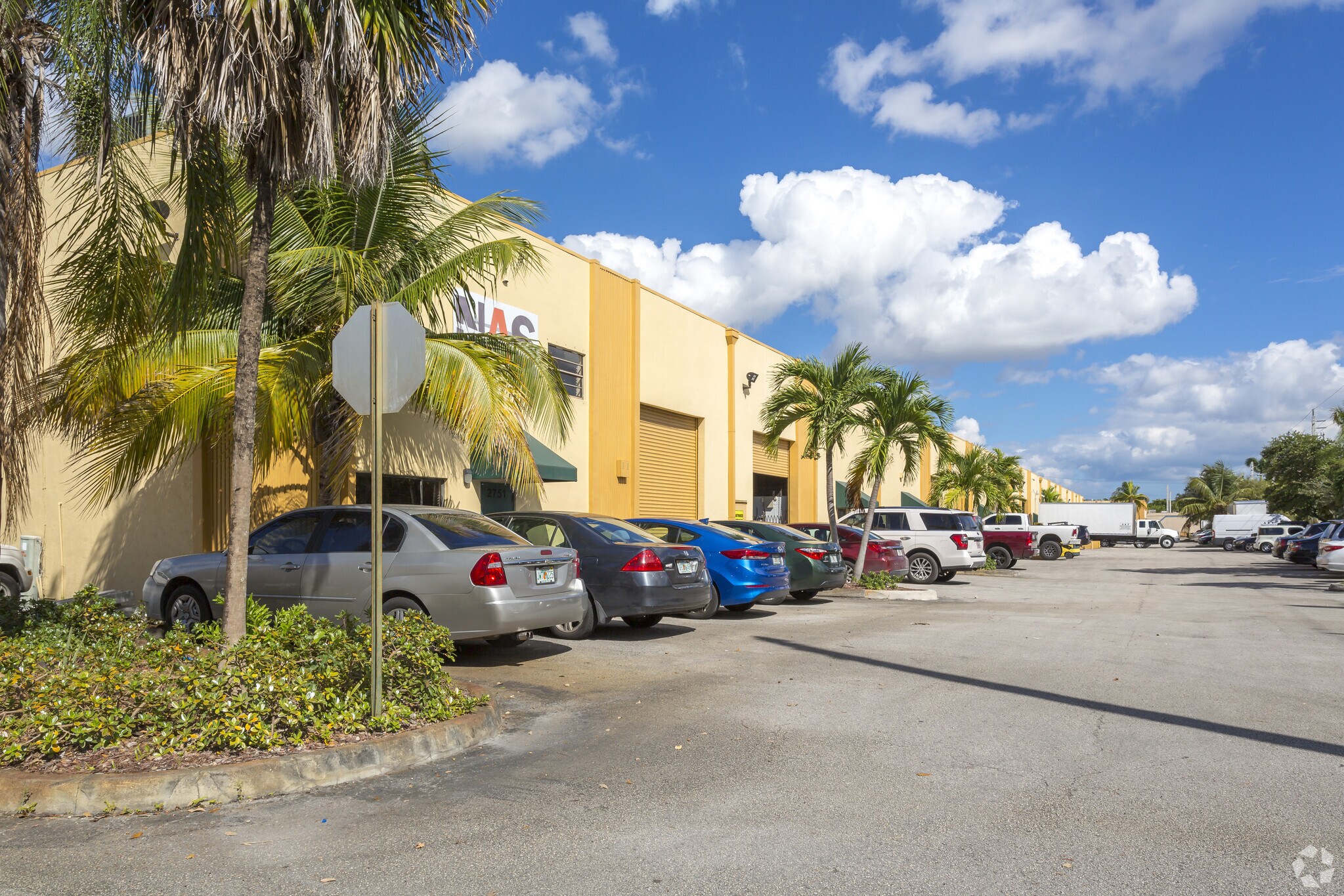 26612755 W 81st St, Hialeah, FL 33016 Industrial for Sale