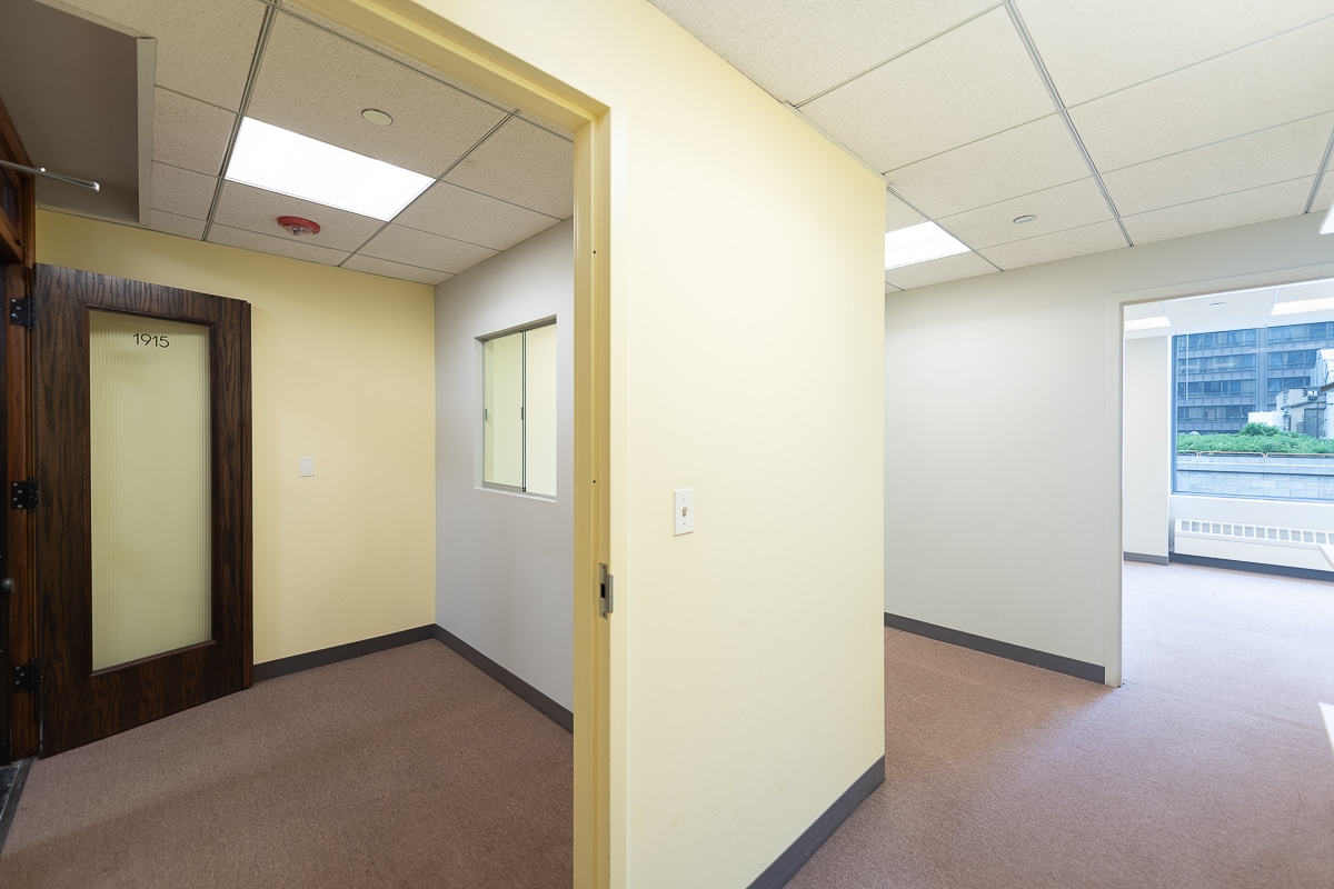 134 N LaSalle St, Chicago, IL for lease Interior Photo- Image 1 of 7