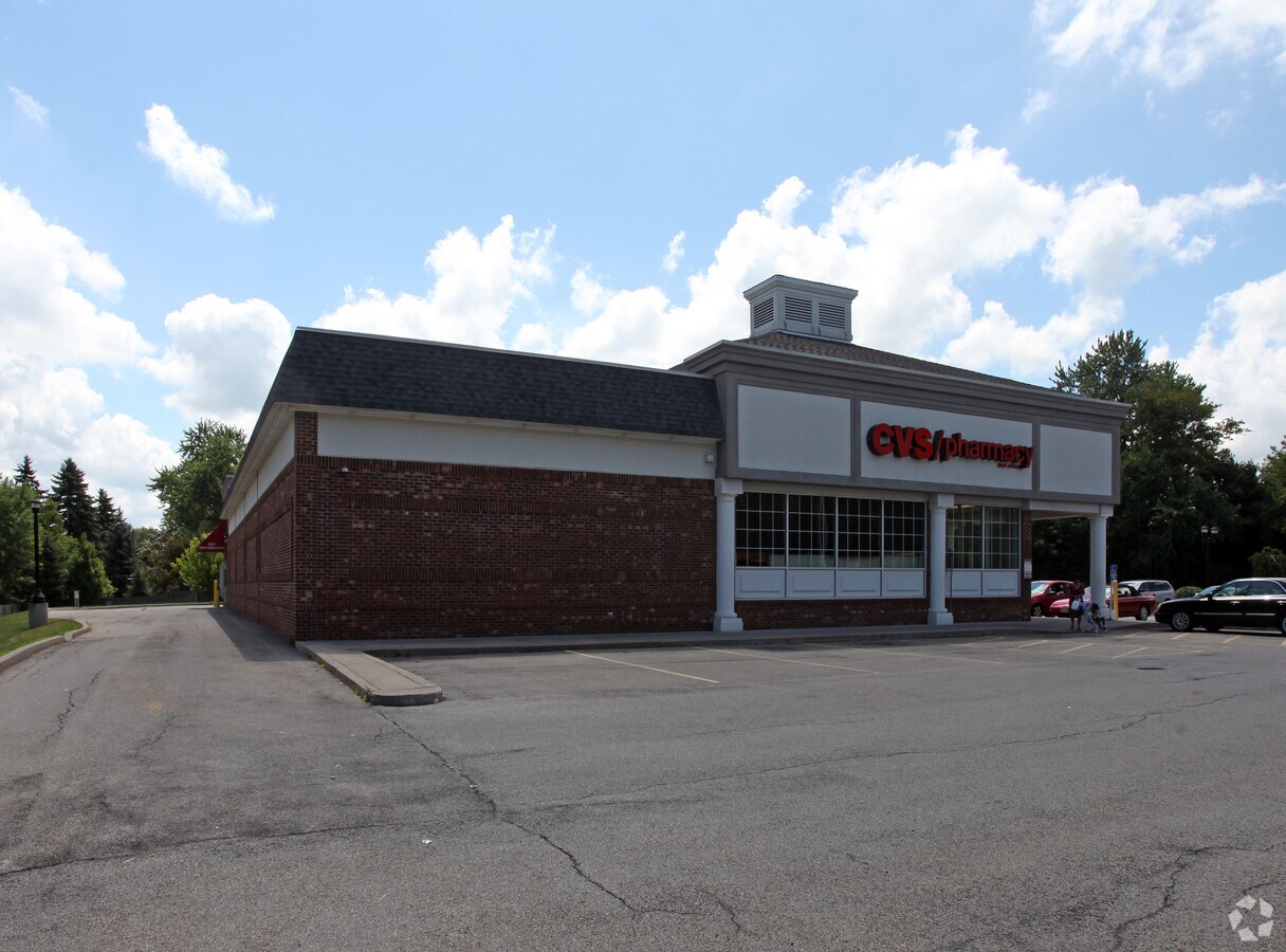 2709 Chili Ave, Rochester, NY 14624