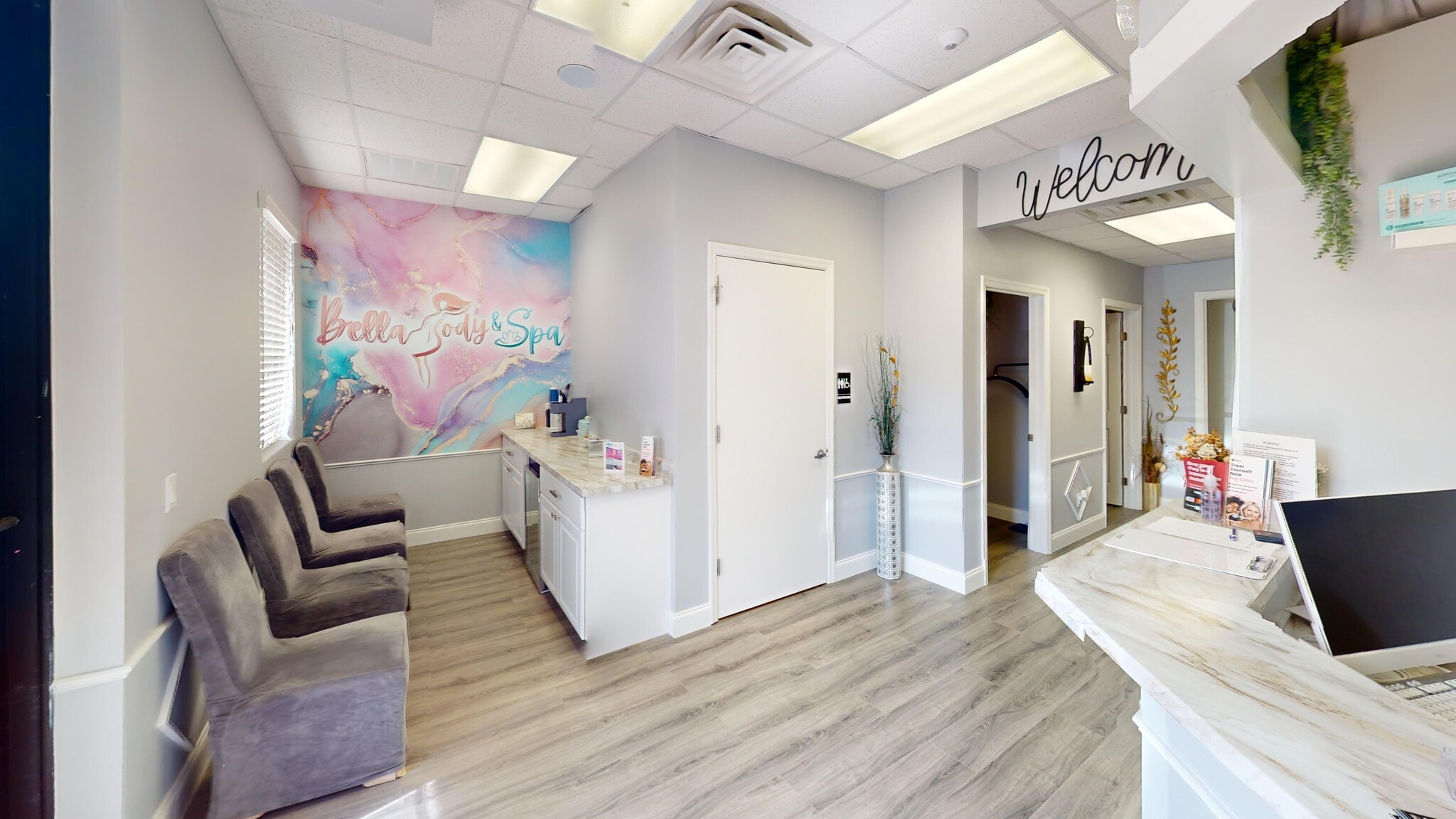 1401 SE Goldtree Dr, Port Saint Lucie, FL for lease Interior Photo- Image 1 of 10