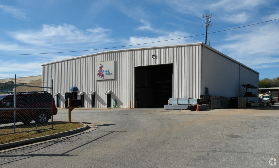 103 Howell Ave, Fairburn, GA for sale - Primary Photo - Image 1 of 1