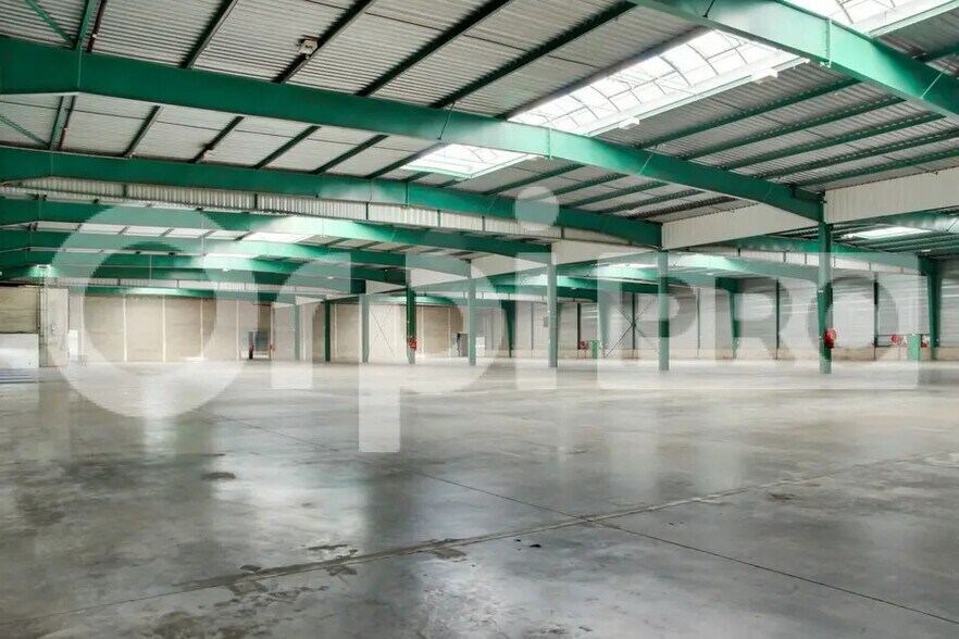 Industrial in La Veuve for lease - Interior Photo - Image 2 of 6