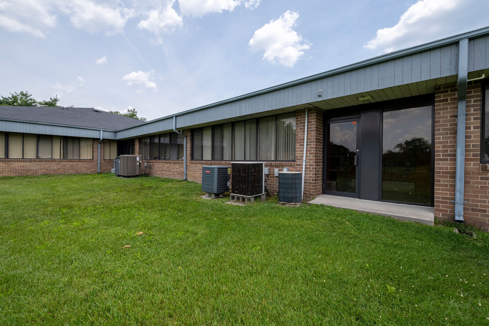 8096 Edwin Raynor Blvd, Pasadena, MD 21122 Chesterfield Center Bldg 2