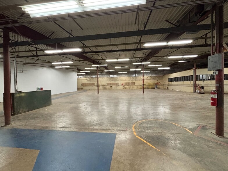 500 S 59th Ave, Duluth, MN for lease - Interior Photo - Image 2 of 13