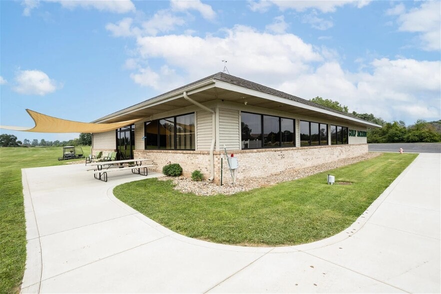 3600 Wayland Dr, Jackson, MI for sale - Building Photo - Image 3 of 18