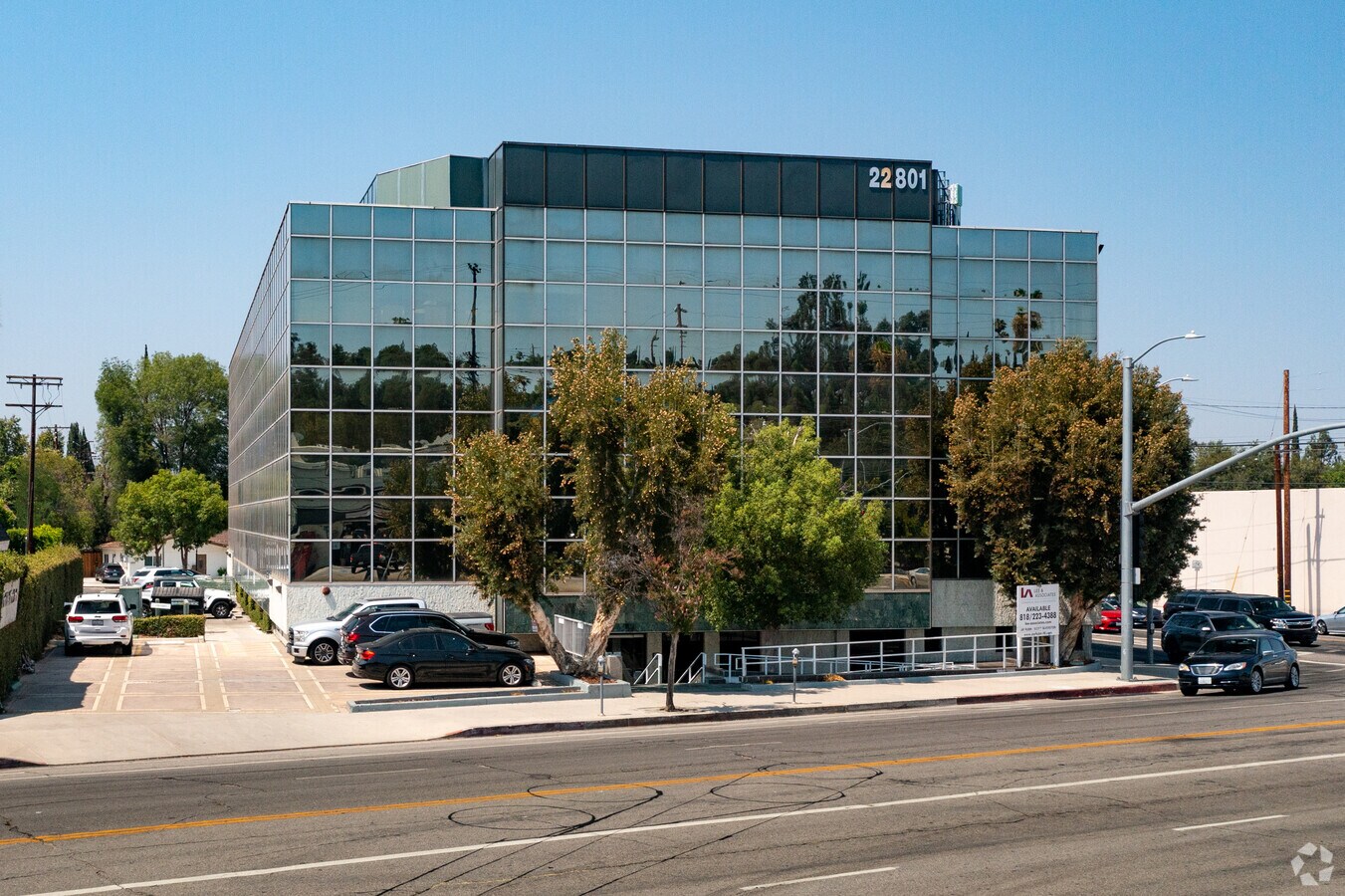 22801 Ventura Blvd, Woodland Hills, CA 91364 Woodland Hills Office