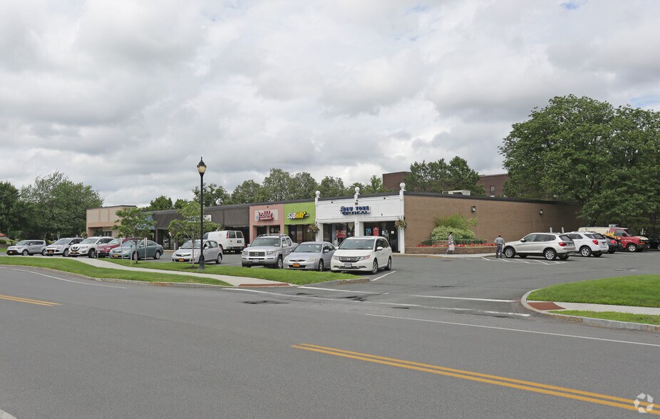 155 Wolf Rd, Colonie, NY for sale - Primary Photo - Image 1 of 1