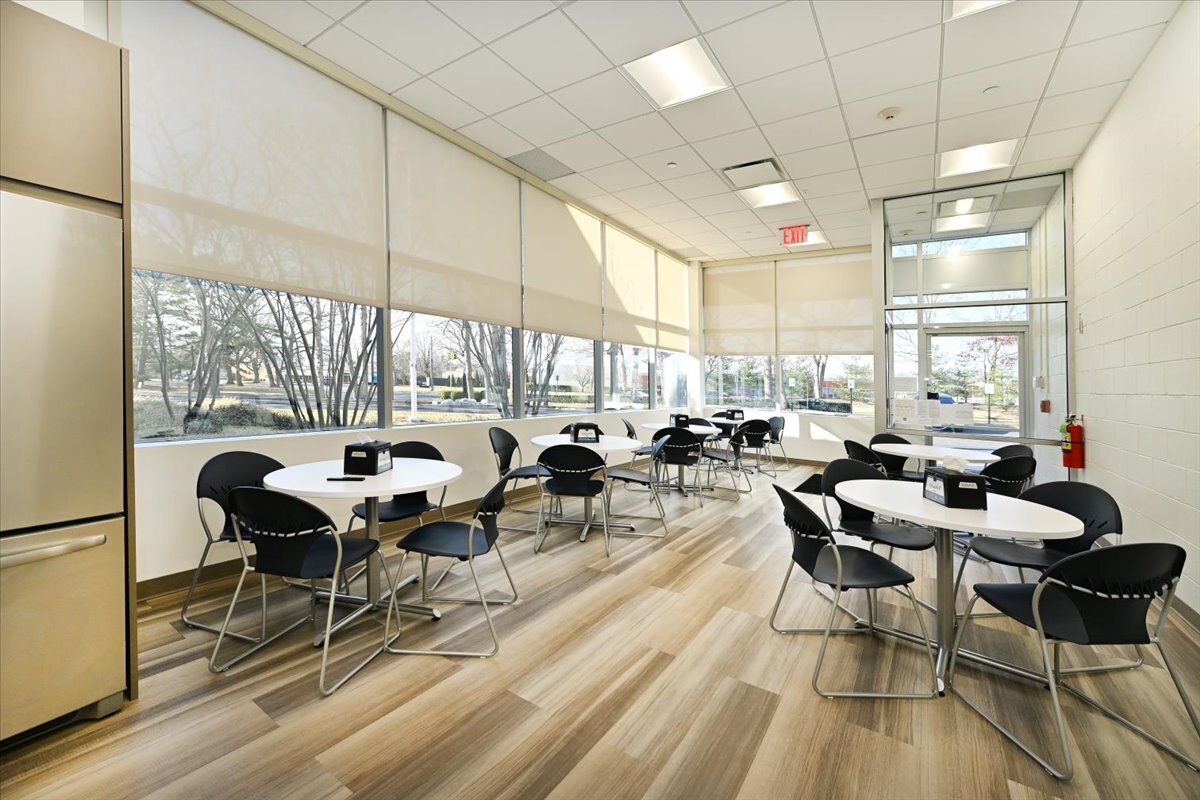 10 Commerce Dr, Hauppauge, NY for lease Interior Photo- Image 1 of 7