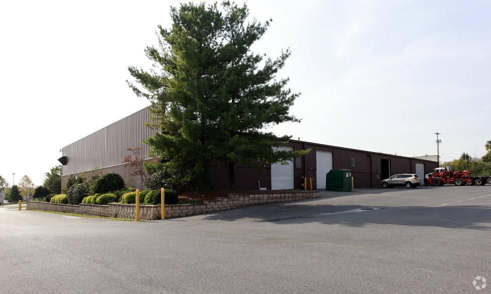 214 Fort Collier Rd, Winchester, VA for lease - Building Photo - Image 3 of 6