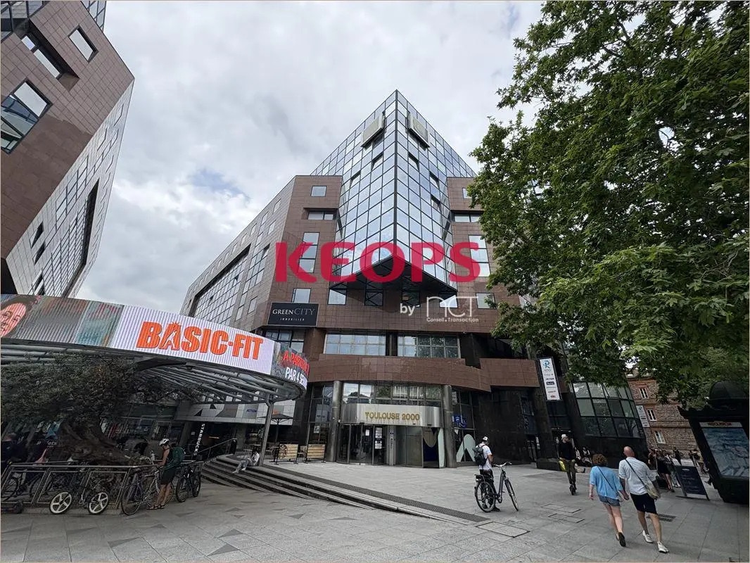 Esplanade Compans Caffarelli, Toulouse for lease Building Photo- Image 1 of 9