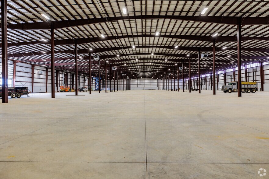 4161 W Webster St, Springfield, MO for sale - Interior Photo - Image 1 of 1