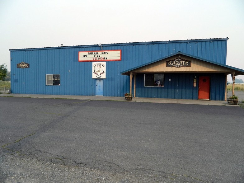 5225 Washburn Way, Klamath Falls, OR for sale - Building Photo - Image 2 of 15