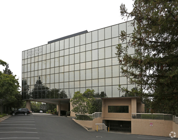 1860 Mowry Ave, Fremont, CA for lease - Building Photo - Image 3 of 5