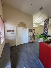 1756 E Villa Dr, Cottonwood, AZ for lease Interior Photo- Image 2 of 9