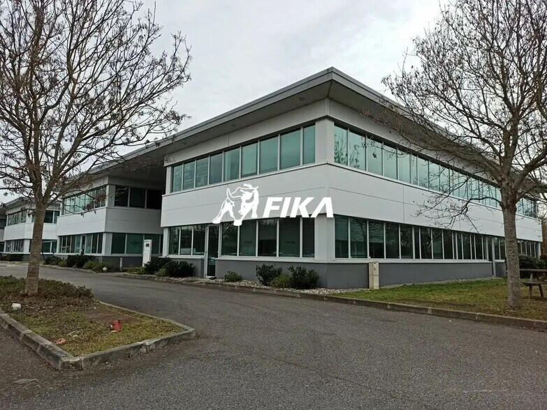 Office in Labège for lease - Building Photo - Image 3 of 12