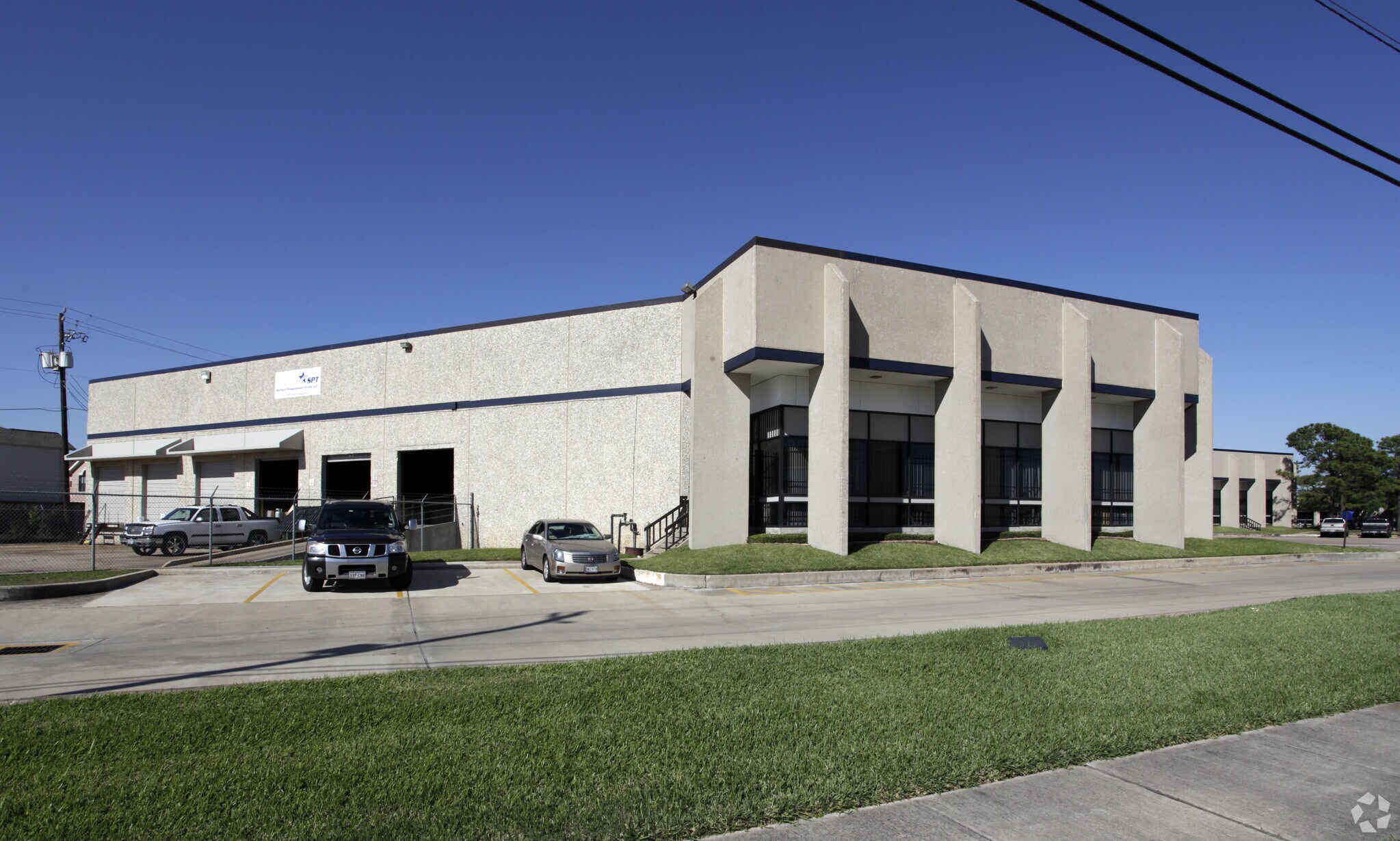 5957-5973 S Loop Fwy E, Houston, TX for lease Building Photo- Image 1 of 7