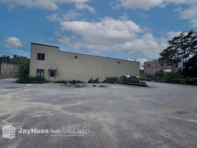 61 Mathewson Dr, Weymouth, MA for sale - Building Photo - Image 2 of 3