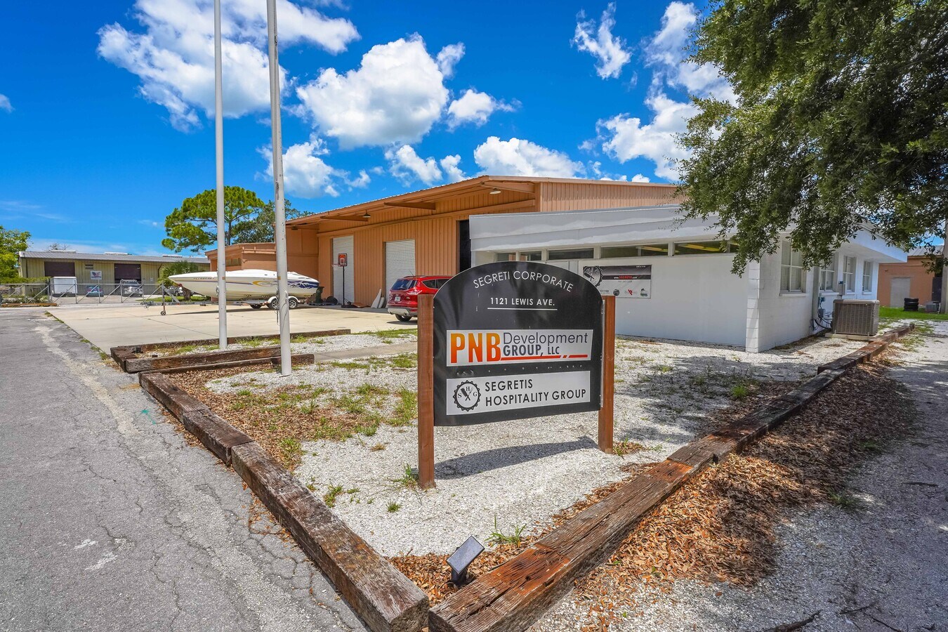 1121 Lewis Ave, Sarasota, FL 34237