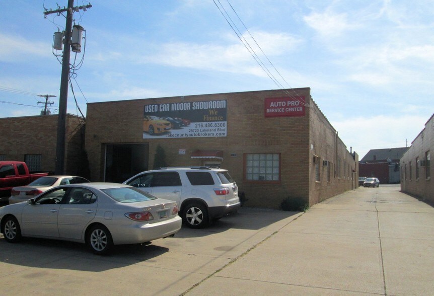 25720 Lakeland Blvd, Euclid, OH 44132