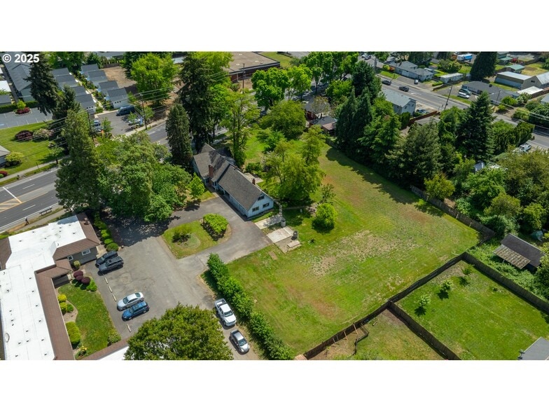 River Road, Eugene, OR for sale - Building Photo - Image 2 of 13
