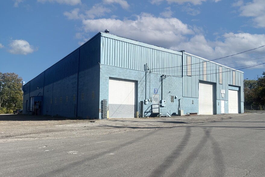 4075 Windgap Ave, Pittsburgh, PA for lease - Building Photo - Image 1 of 2