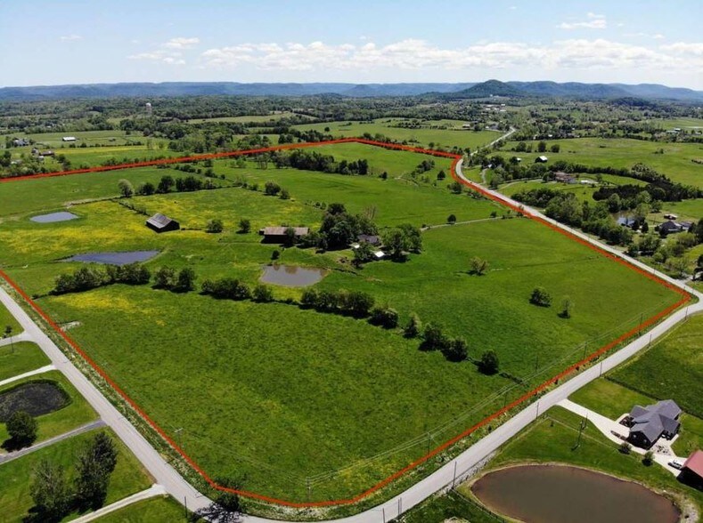 3389 Battlefield Memorial Hwy, Berea, KY for sale - Primary Photo - Image 1 of 1