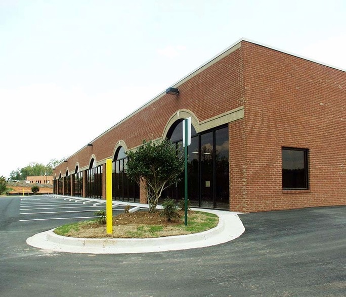 5212 Bellewood Ct, Buford, GA for lease - Building Photo - Image 3 of 8