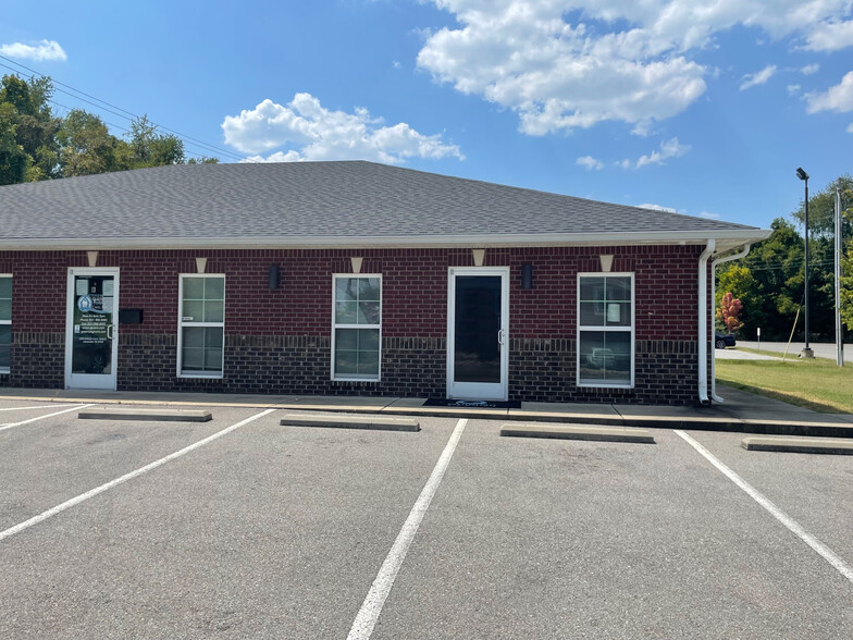 2284 Raleigh Ct, Clarksville, TN for lease - Building Photo - Image 1 of 4