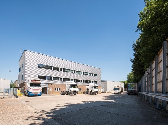 Charlton Mead Ln, Hoddesdon for sale Building Photo- Image 1 of 1