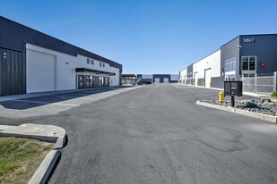 Thorpe Rd Industrial Flex - Storefront Property