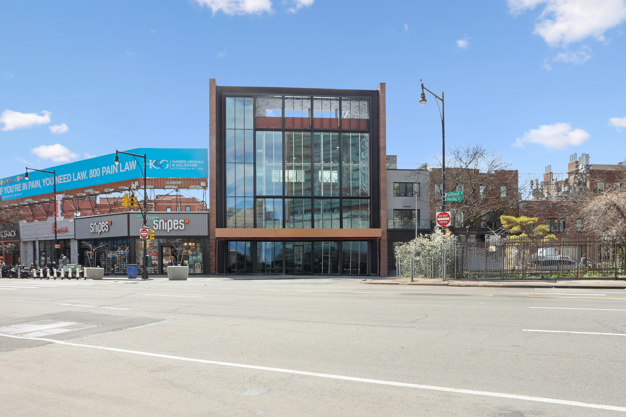 604 Pacific St, Brooklyn, NY for lease Building Photo- Image 1 of 12