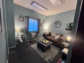 2111 Dickson Dr, Austin, TX for lease Interior Photo- Image 2 of 3