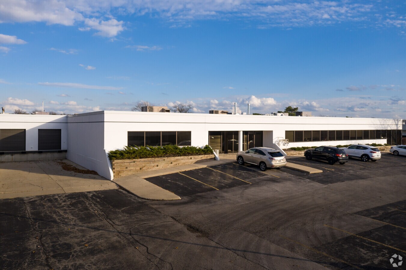 800 Springer Dr, Lombard, IL 60148 Oak Creek Center