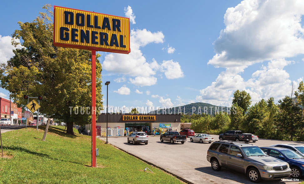 719 Main St, Ravenna, KY for sale - Building Photo - Image 1 of 1