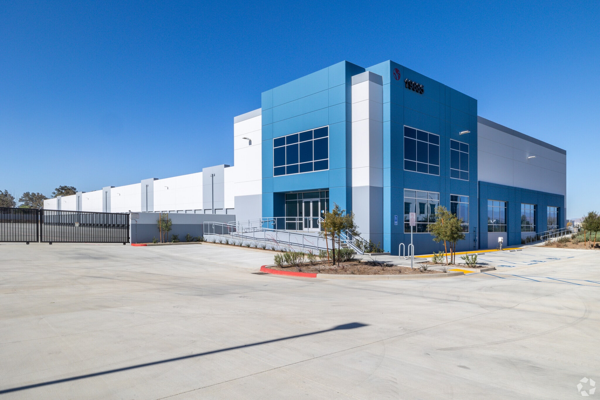 19885 Harvill Ave, Perris, CA for lease Building Photo- Image 1 of 8